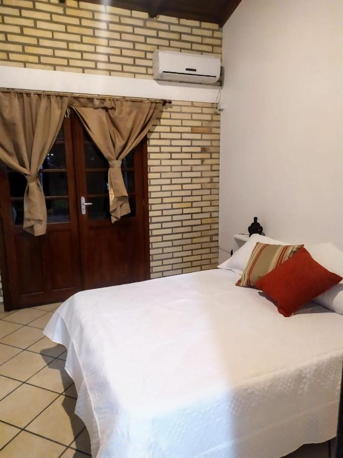 Residencial Costumes Brasileiras Hotel Bombinhas Exterior photo
