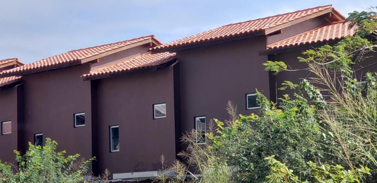 Residencial Costumes Brasileiras Hotel Bombinhas Exterior photo