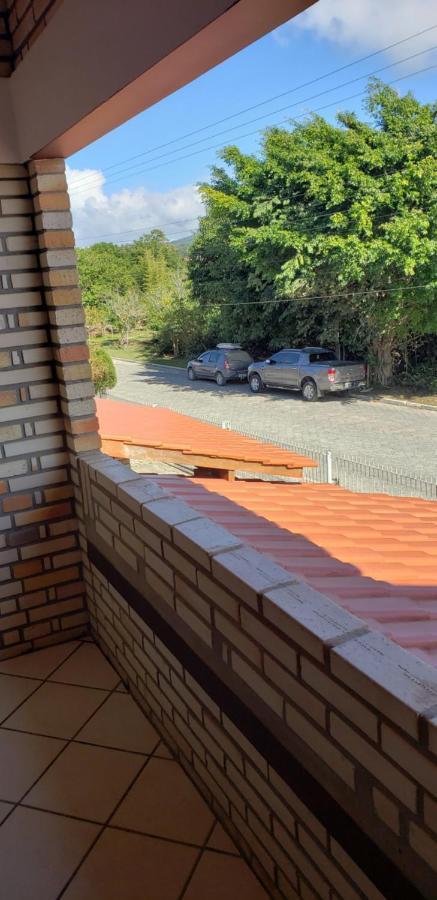 Residencial Costumes Brasileiras Hotel Bombinhas Exterior photo