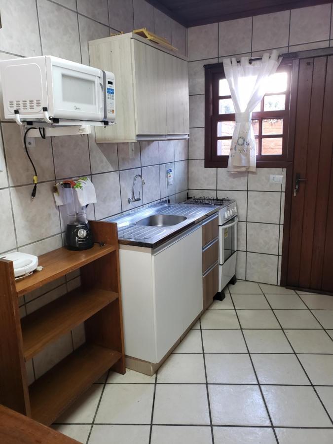 Residencial Costumes Brasileiras Hotel Bombinhas Exterior photo